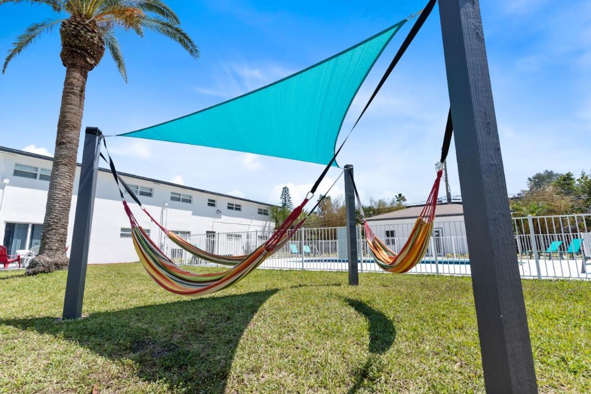 Ocean 21 - Waves & Wonders Apartment Indian Harbour Beach Exterior photo