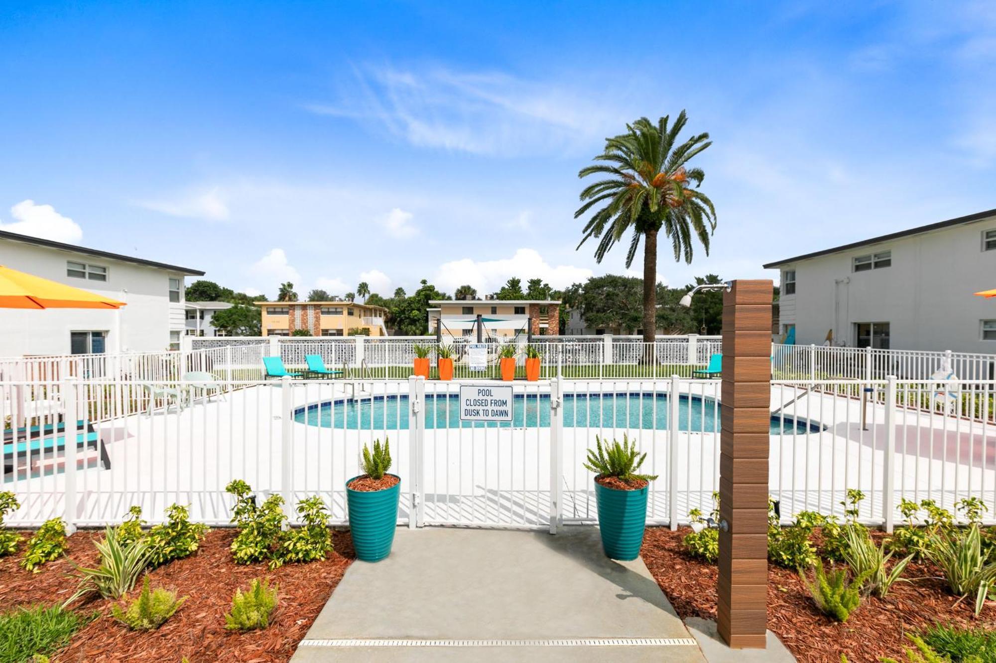 Ocean 21 - Waves & Wonders Apartment Indian Harbour Beach Exterior photo