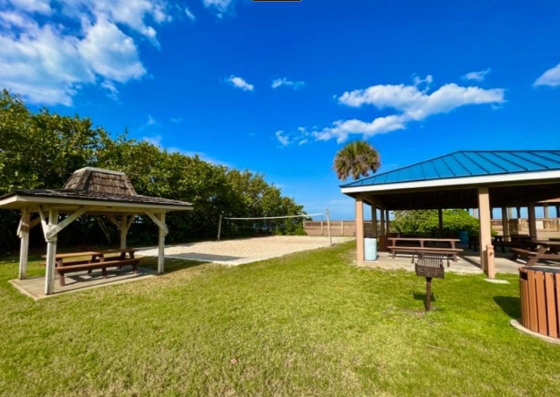 Ocean 21 - Waves & Wonders Apartment Indian Harbour Beach Exterior photo